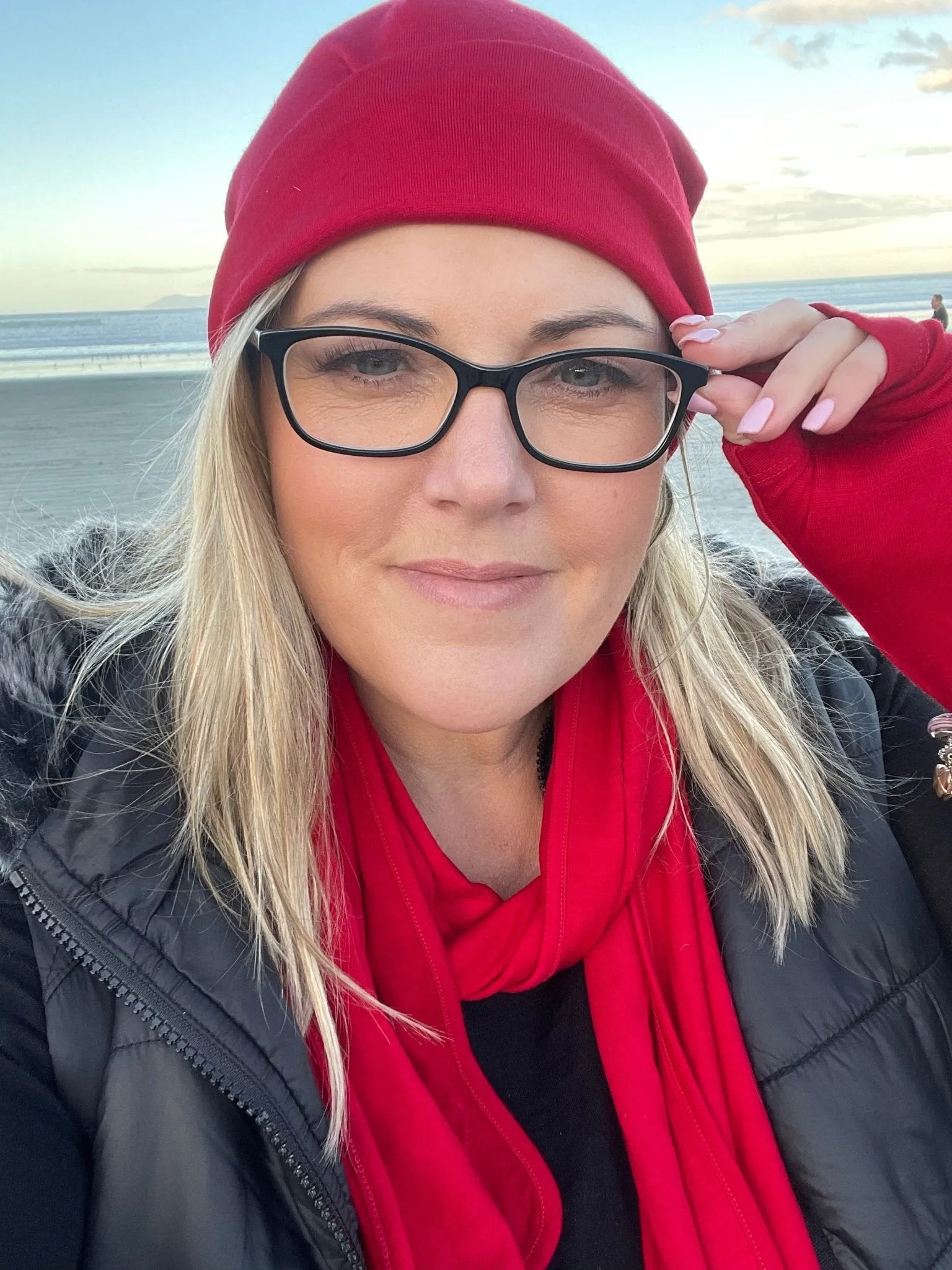 100% MERINO BEANIE CUFFED/SLOUCH RUBY