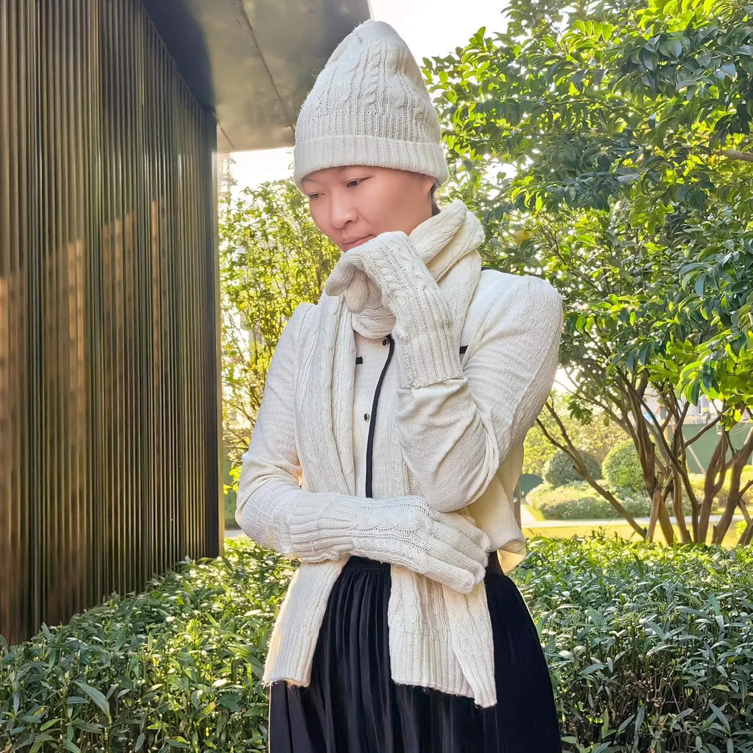 Winter Hat Scarf Gloves Set for Women Men, Warm Fleece Beanie Touchscreen Glove Thermal Scarves for Cold Weather U-SY-L1