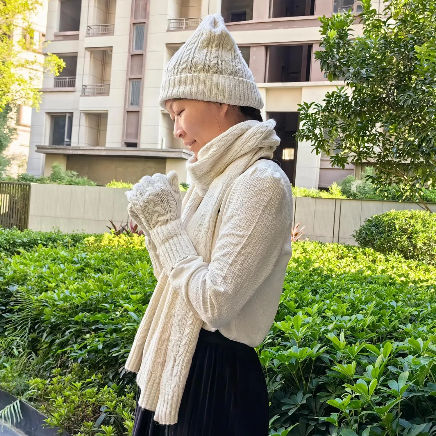 Winter Hat Scarf Gloves Set for Women Men, Warm Fleece Beanie Touchscreen Glove Thermal Scarves for Cold Weather U-SY-L1